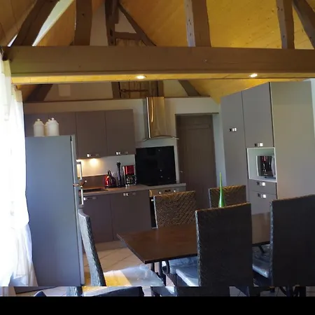 Ndila Piscine Privee Nyaraló