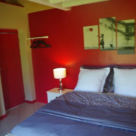 Ferienhaus Ndila Piscine Privee *