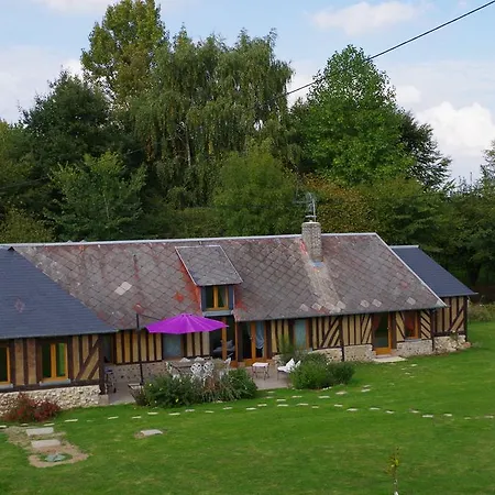 Holiday home Ndila Piscine Privee Fatouville-Grestain