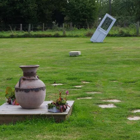 Nyaraló Ndila Piscine Privee