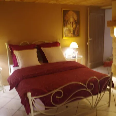 Holiday home Ndila Piscine Privee